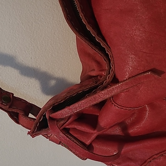 Lucky Brand XL Red Italian Leather Hobo Bohemian Shoulder Bag Purse Hippie - Picture 5 of 16